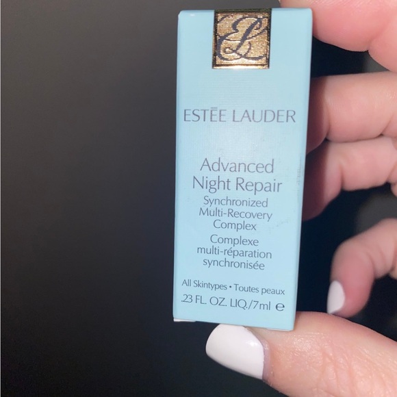 Brand new Estée Lauder 7 piece Skincare Set - Picture 3 of 8